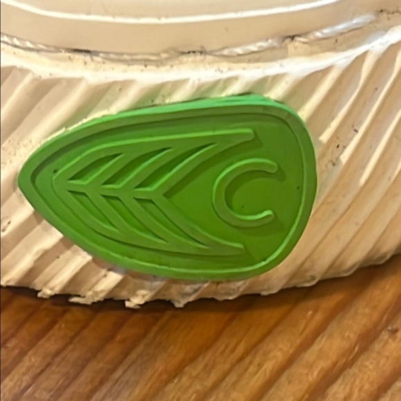 Cariuma Black Canvas Sneakers - Picture 10 of 14